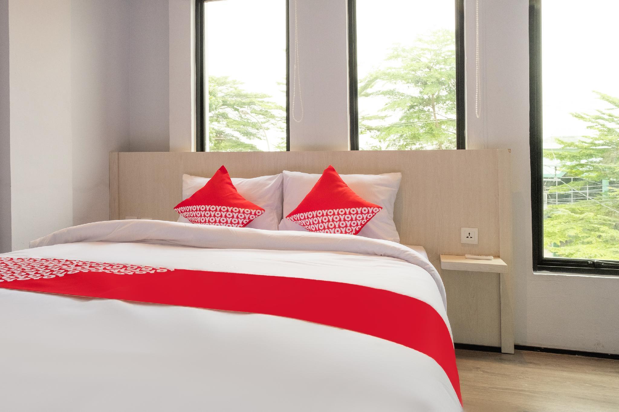 Super Oyo 3150 Theodore Homestay Медан Экстерьер фото
